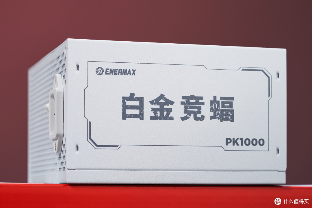 2025电源天梯榜黑马:安耐美白金竞蝠PK1000W电源