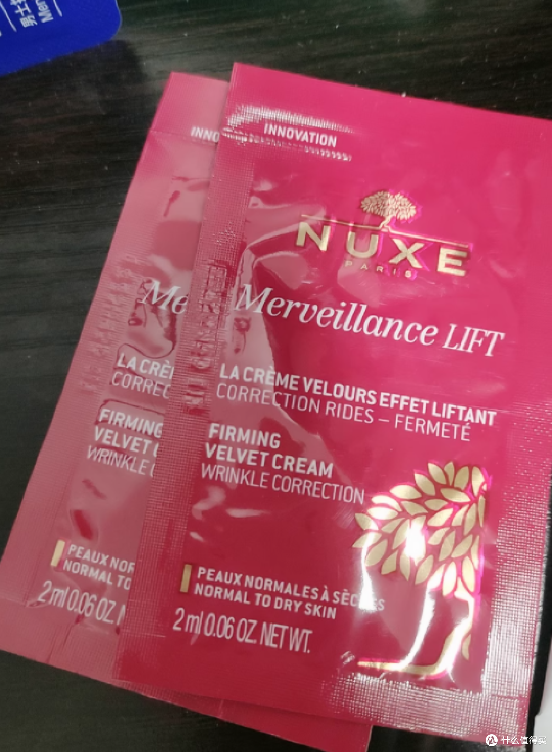 邂逅青春奇迹——Nuxe欧树紧致塑颜抚纹丝绒乳霜小样2ML