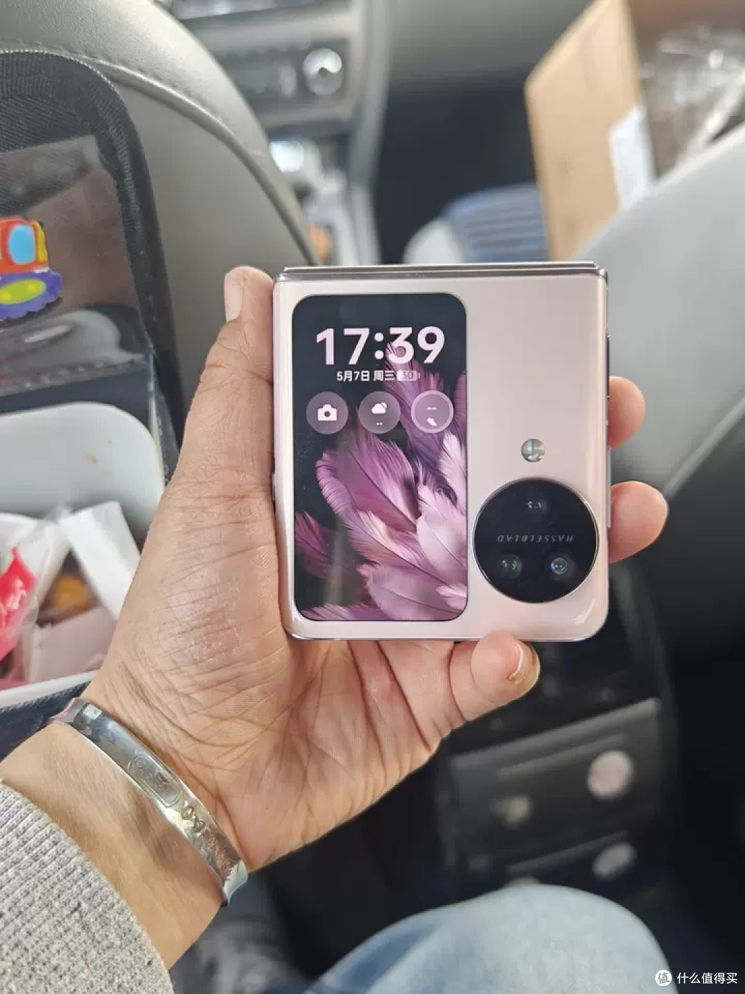 苹果替安卓OPPO Find N3 Flip性能与影像兼备
