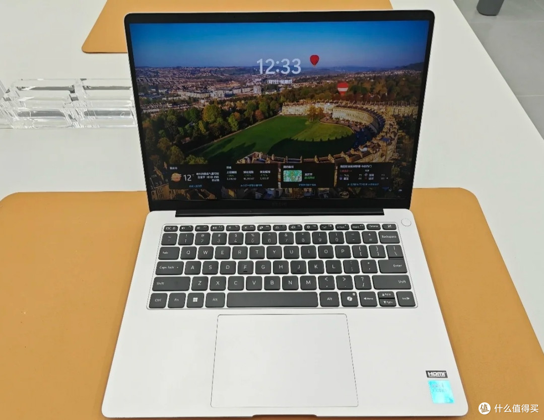 红米Book 14锐龙版2025，用细节参数堆砌科技实用主义