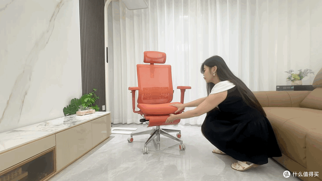 好物集合帖|扫地机器人、油烟机、人体工学椅、拉杆箱,用得上头