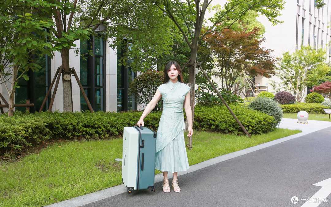 好物集合帖|扫地机器人、油烟机、人体工学椅、拉杆箱,用得上头