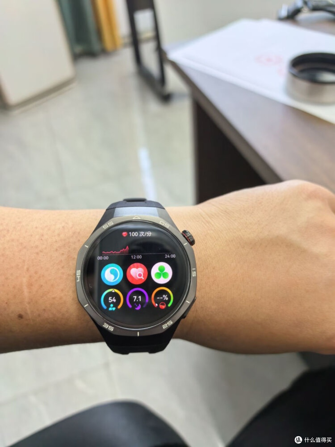 华为Watch GT 5 Pro:智能穿戴的全能旗舰