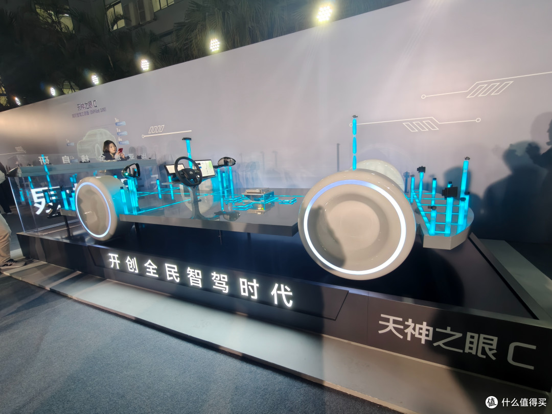 断档领先了!比亚迪4月智驾车型销量超21万,全民普及已初见成效