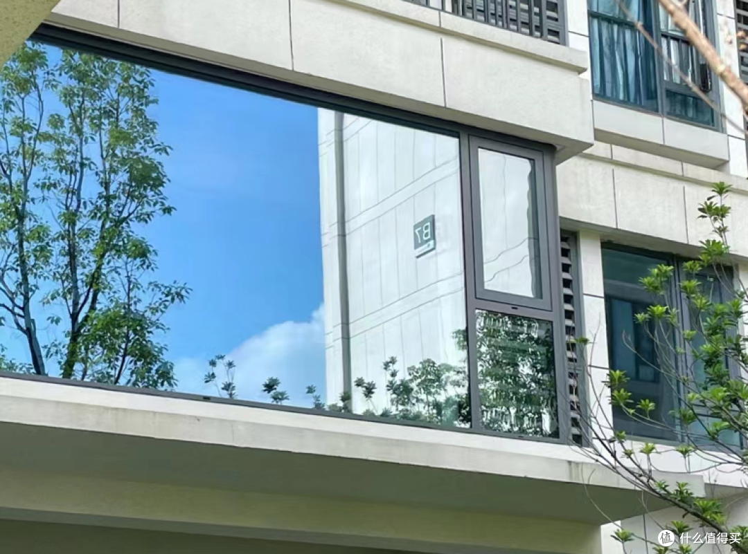同一栋楼,为什么西户早卖光了,东户却无人问津?你知道原因吗?
