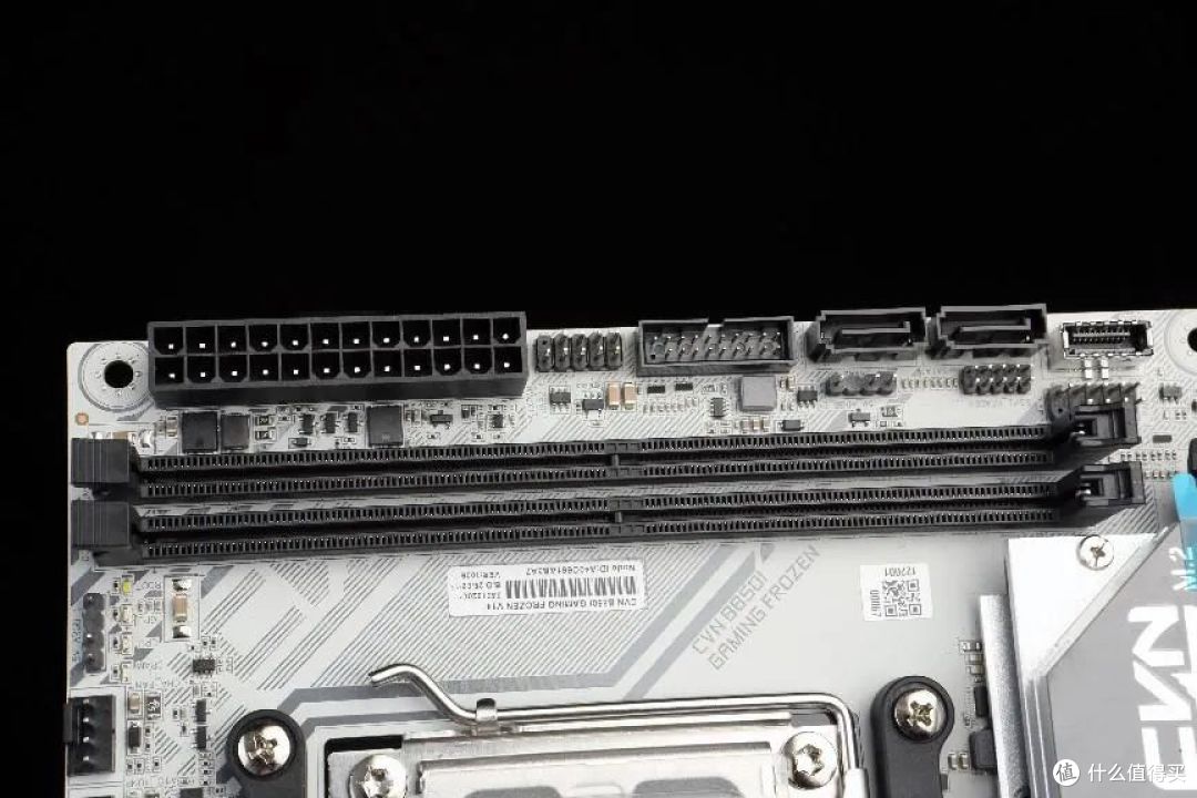 锐龙小钢炮——七彩虹CVN B850I GAMING FROZEN登陆舰测试