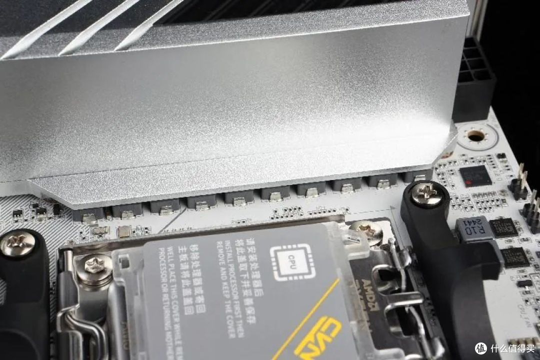 锐龙小钢炮——七彩虹CVN B850I GAMING FROZEN登陆舰测试