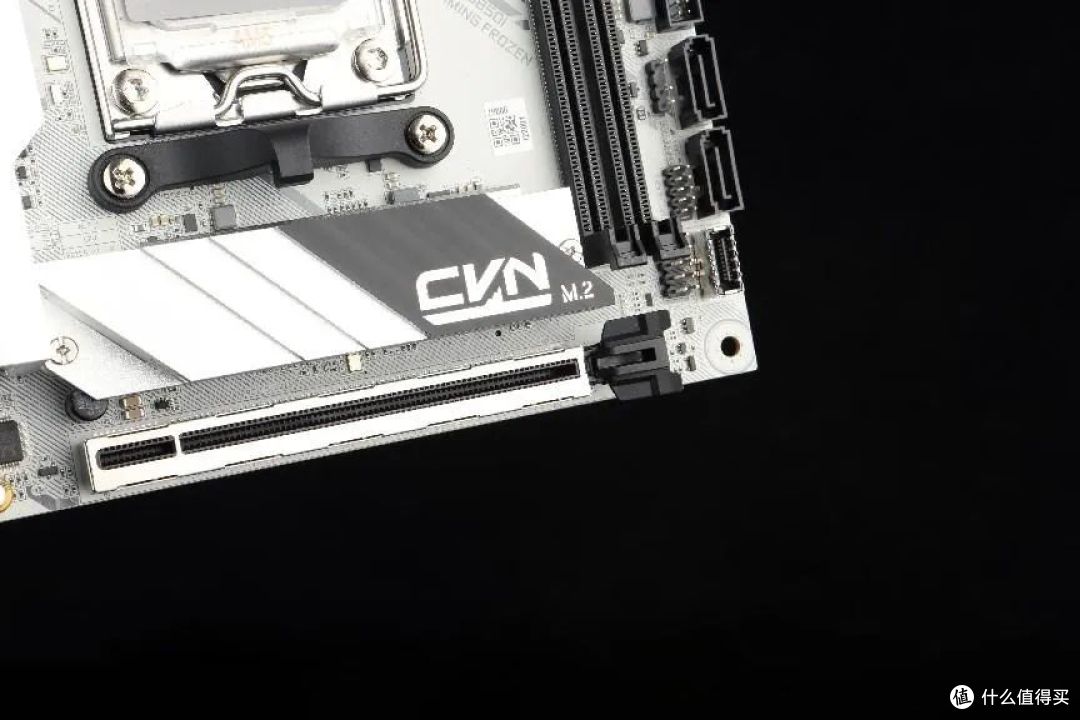 锐龙小钢炮——七彩虹CVN B850I GAMING FROZEN登陆舰测试