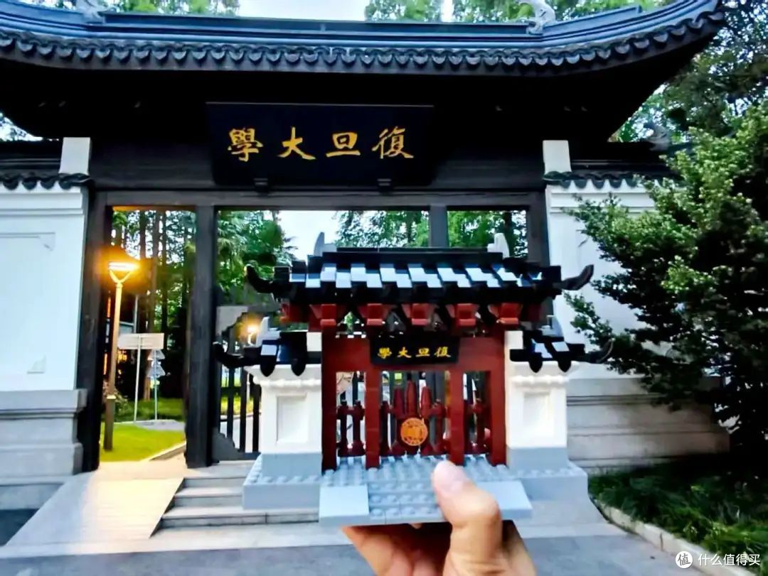 用“乐高版”母校纪念自己的校园时光?这届毕业生真是太幸福了!