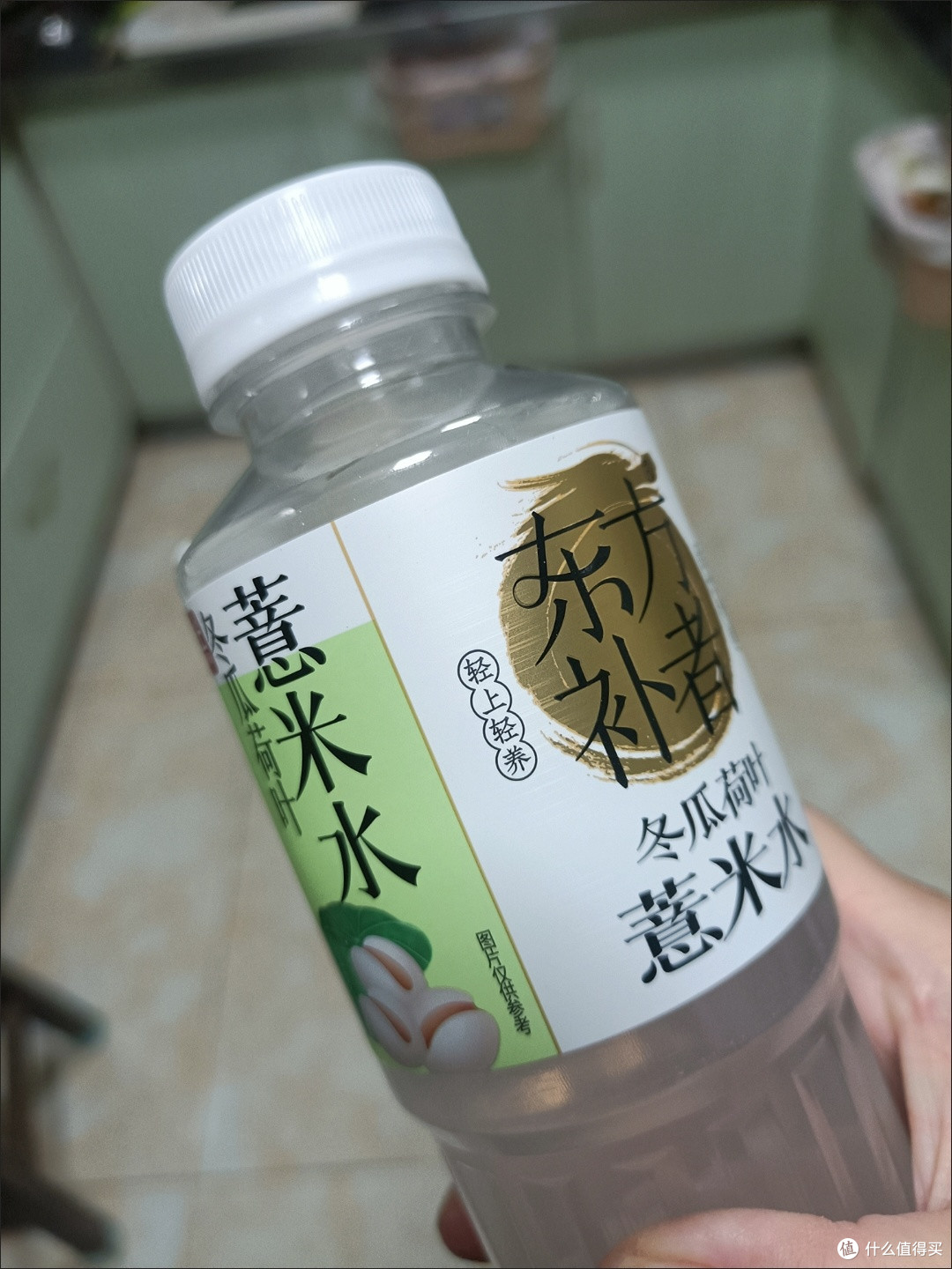 冬瓜荷叶薏米水:清爽解渴无负担