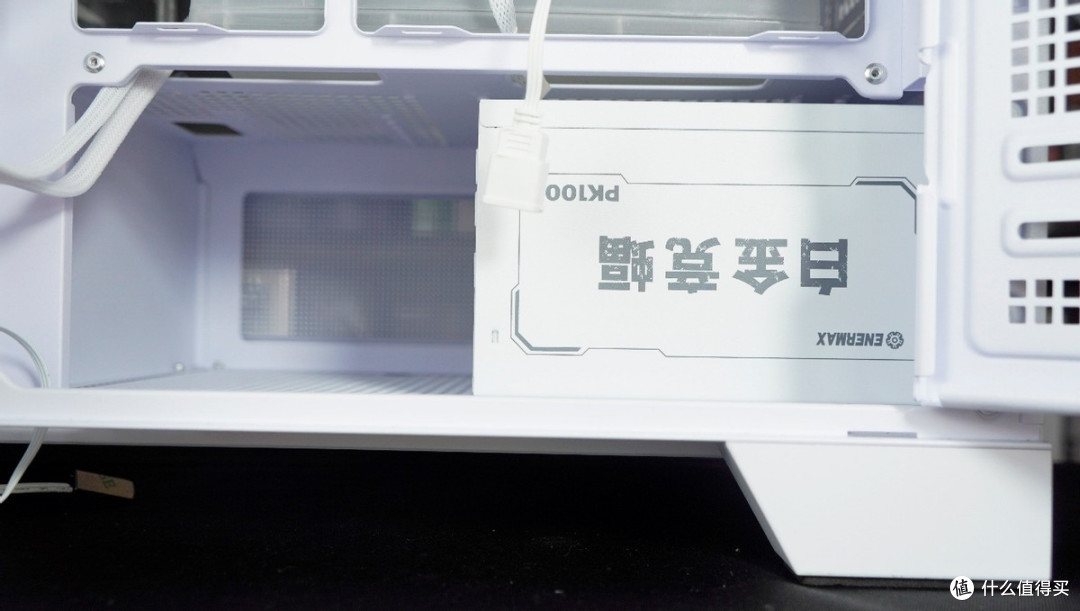 双白金认证安耐美白金竞蝠1000W拆解点评，附英特尔Z890 IPO套装