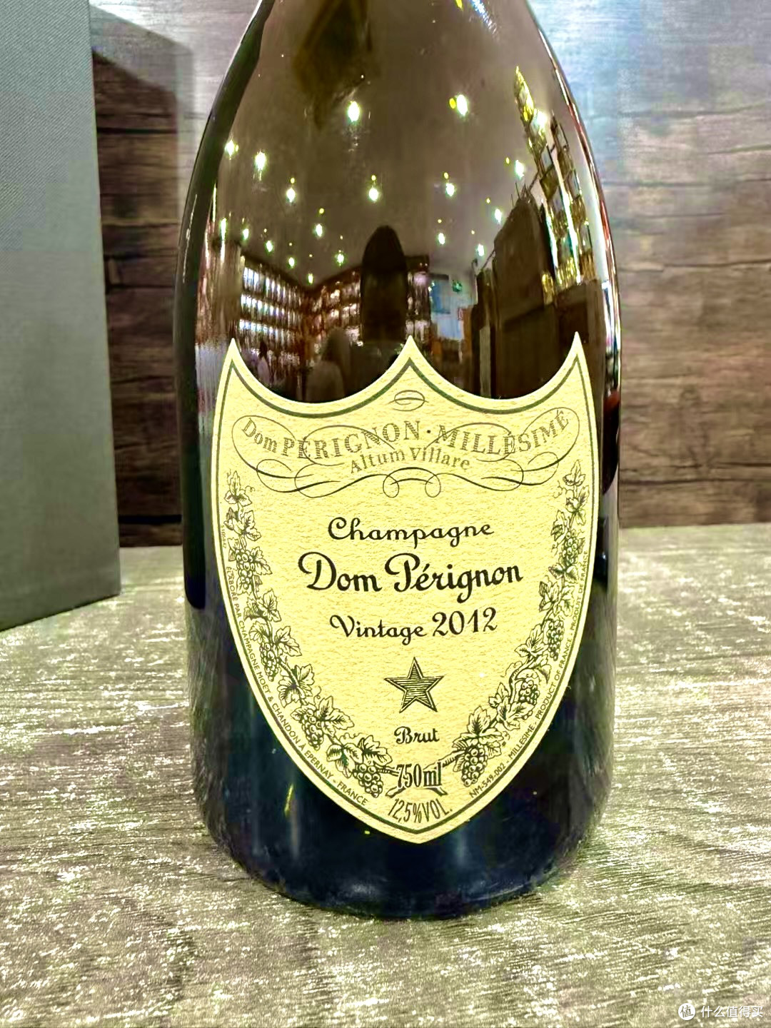 唐培里侬极干型起泡白葡萄酒，香槟王的传奇之作