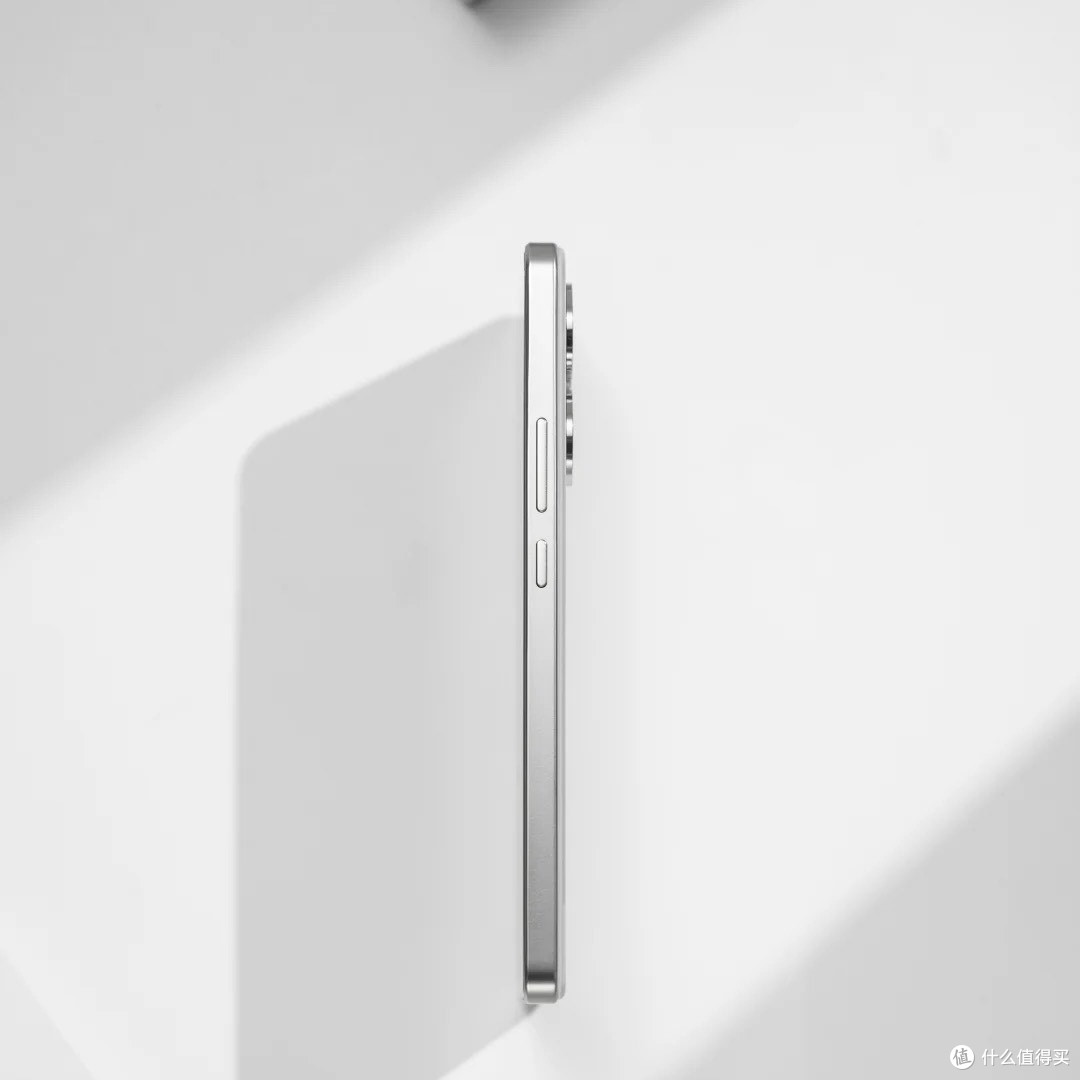 真我Neo7 Turbo透明设计革新！