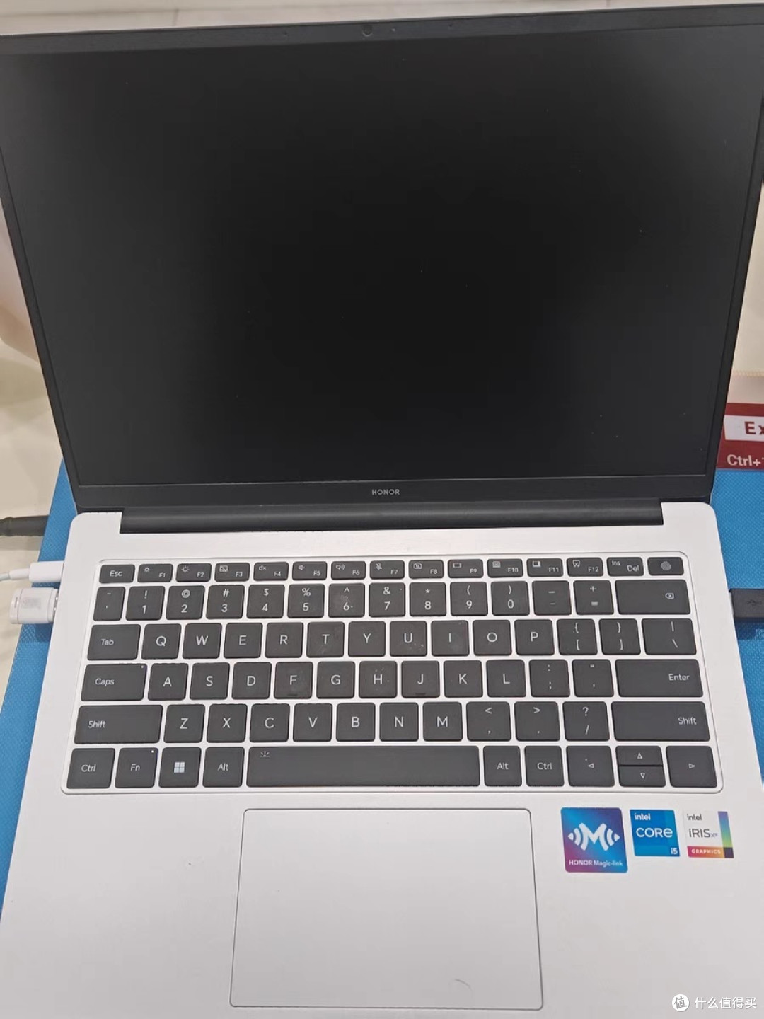 荣耀MagicBook X16 Plus大屏办公利器