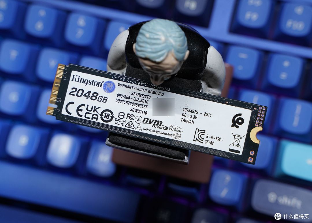 地表最强PCIe 5.0 SSD！ 金士顿FURY Renegade G5旗舰评测