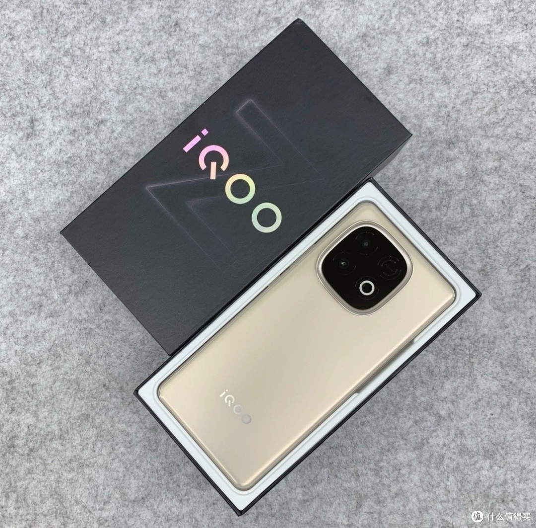 超有料的 iQOO Z10 Turbo Pro：王炸登场，性能狂飙
