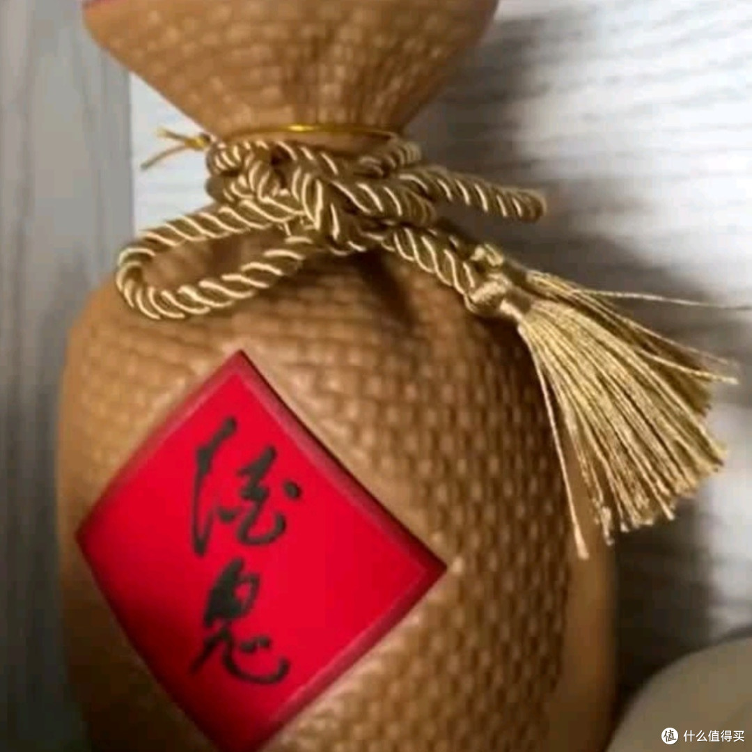 酒鬼紫坛贰拾馥郁香型白酒:端午节里的醇香佳礼