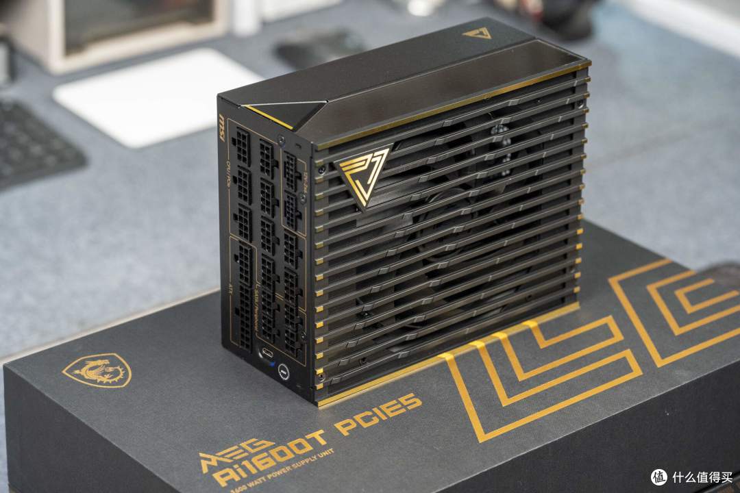 微星 MEG Ai1600T PCIE5 电源评测:高端玩家的新宠儿