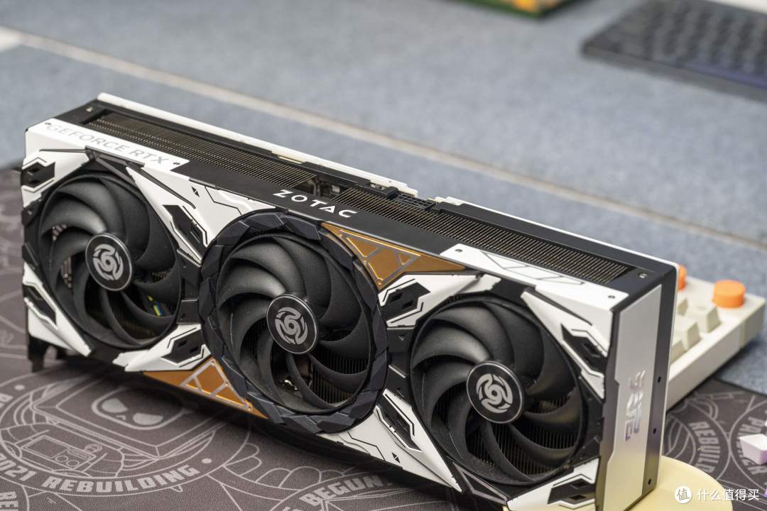 微星 MEG Ai1600T PCIE5 电源评测:高端玩家的新宠儿