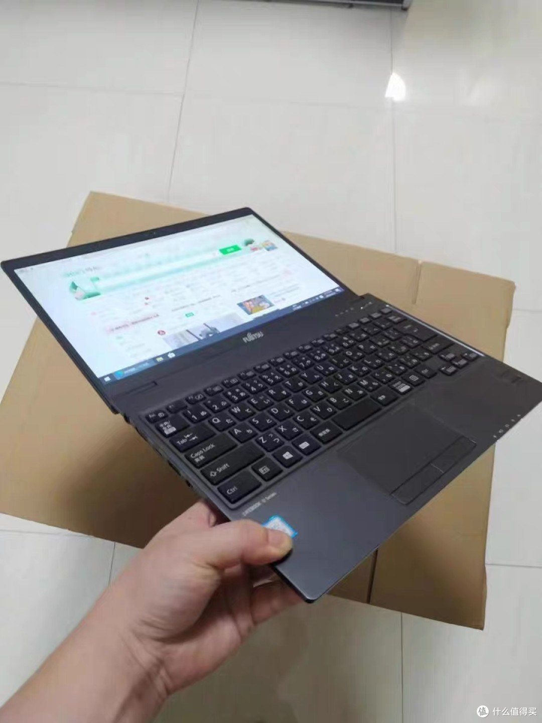 捡漏性价比超高的“洋垃圾”笔记本电脑,800克重量不足千元!