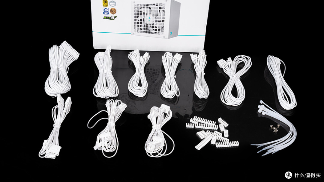 618纯白高端装机：9800X3D+华硕ROG B850小吹雪+D5 6400 48G+5080
