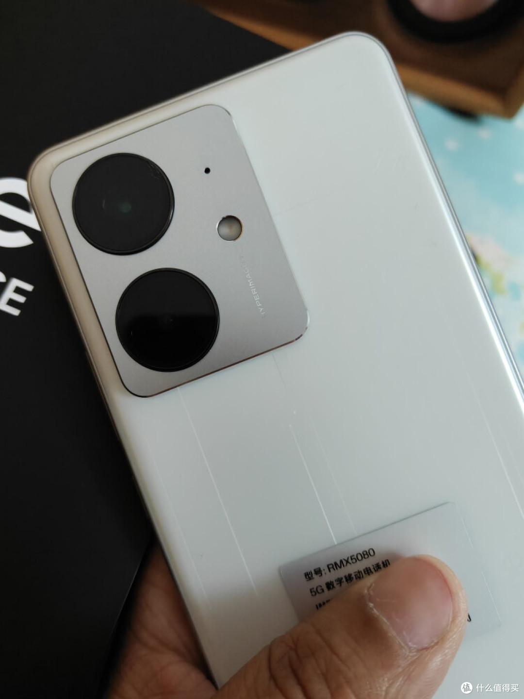 安卓手机:realme Neo7 SE的优势与苹果替代价值
