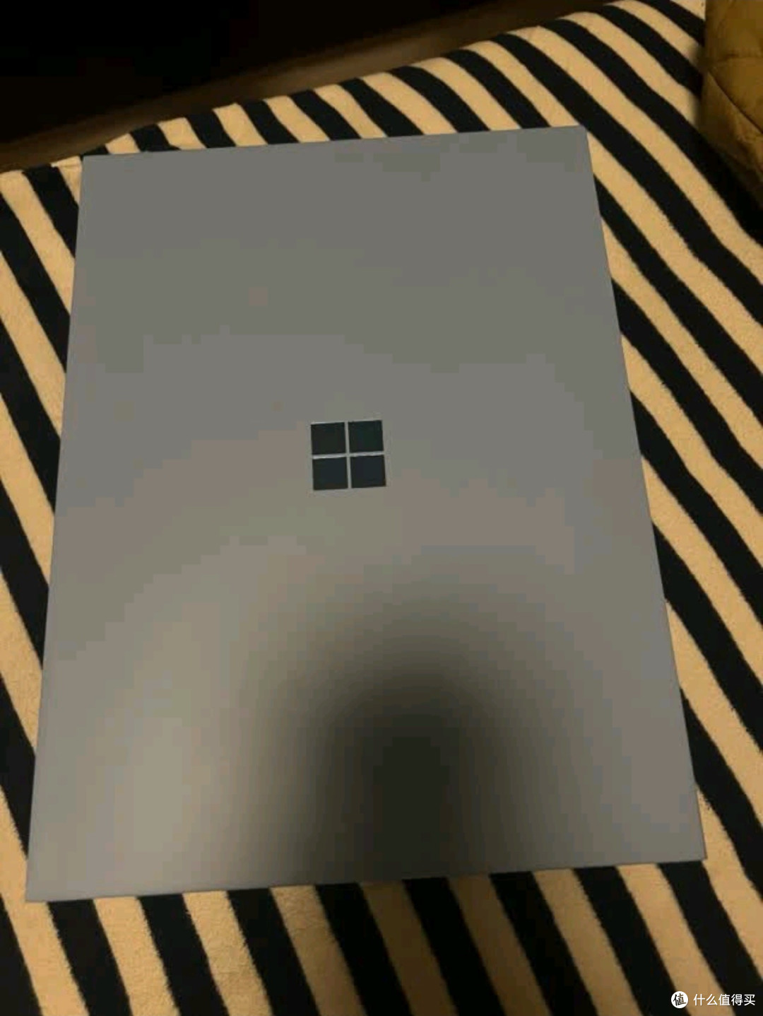 微软Surface Pro第11版：国家补贴20%，二合一AI PC新典范