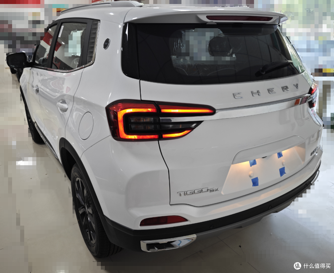 奇瑞瑞虎5X：价格差1万外观动力全变了，客户都给看懵了