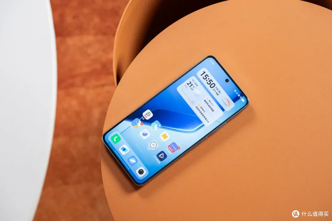 iQOO Neo10 Pro+测评:三杯齐聚怎么选?