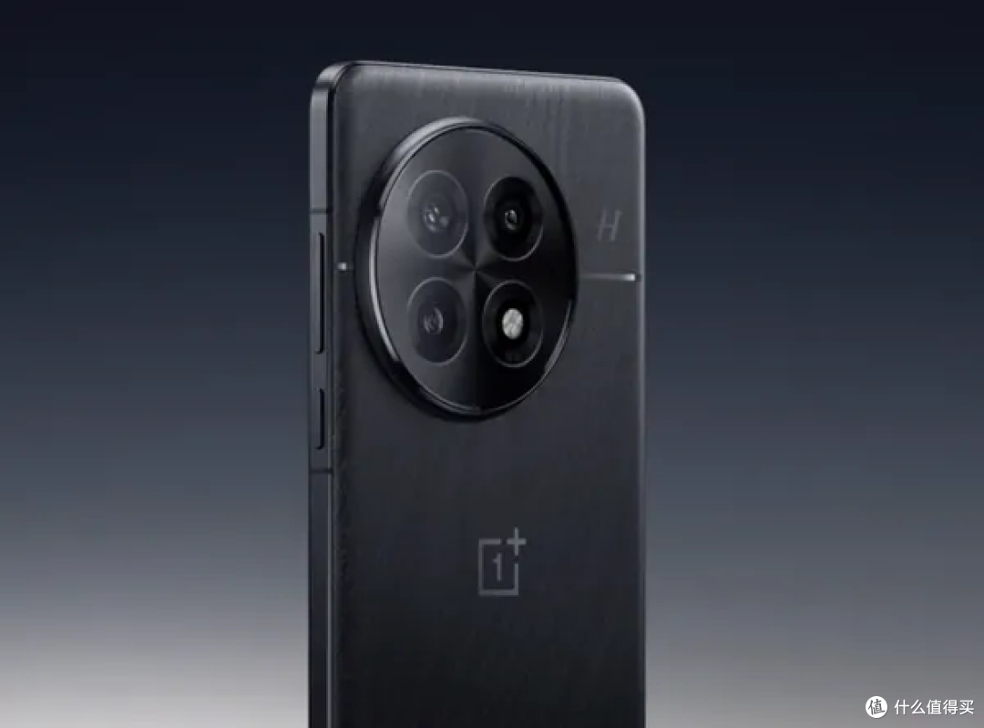 2025 年 9 月手机市场前瞻:iPhone17 系列与安卓旗舰机硬碰硬