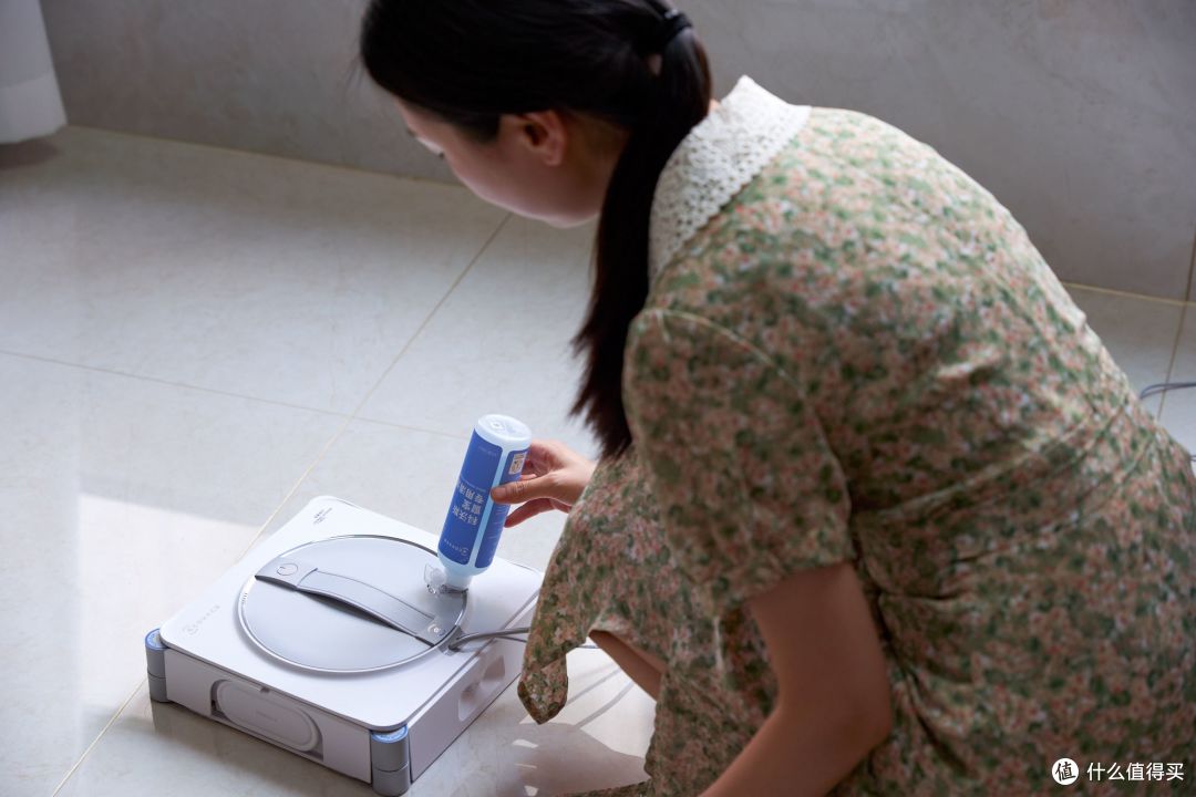 贴边又抠角，治愈强迫症，科沃斯窗宝W2S死磕窗户最后1mm
