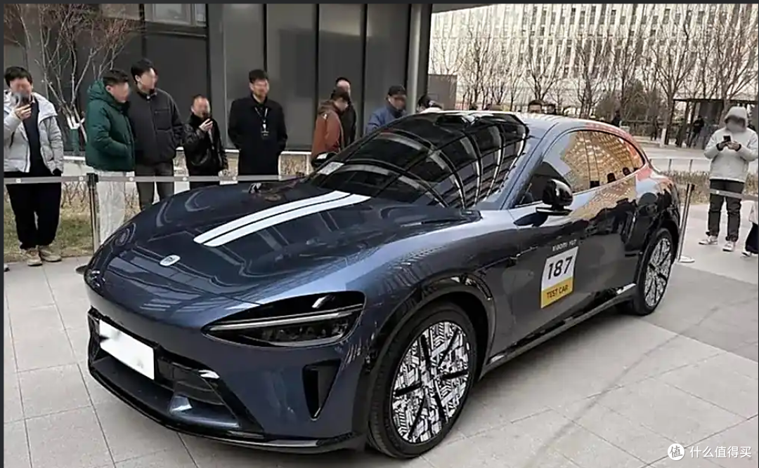 小米YU7全解析:智能科技加持,3秒加速颠覆你对SUV的认知!