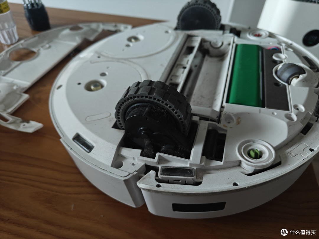 科沃斯扫拖机器人T10 Turbo顺时针转圈故障拆修排除