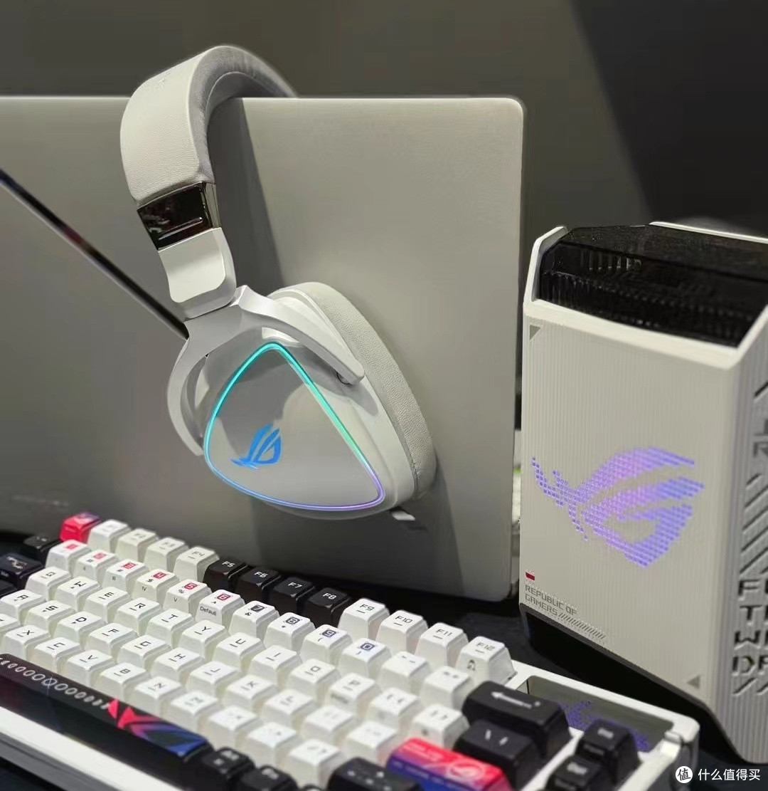 ROG 棱镜2：千元级游戏耳机新宠？ 