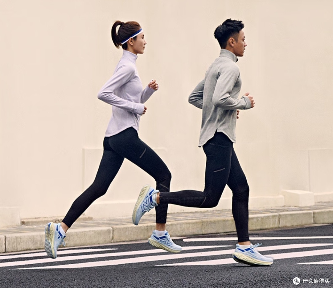 NEW BALANCE 1080 v13减震运动专业跑步鞋:跑步爱好者的理想之选