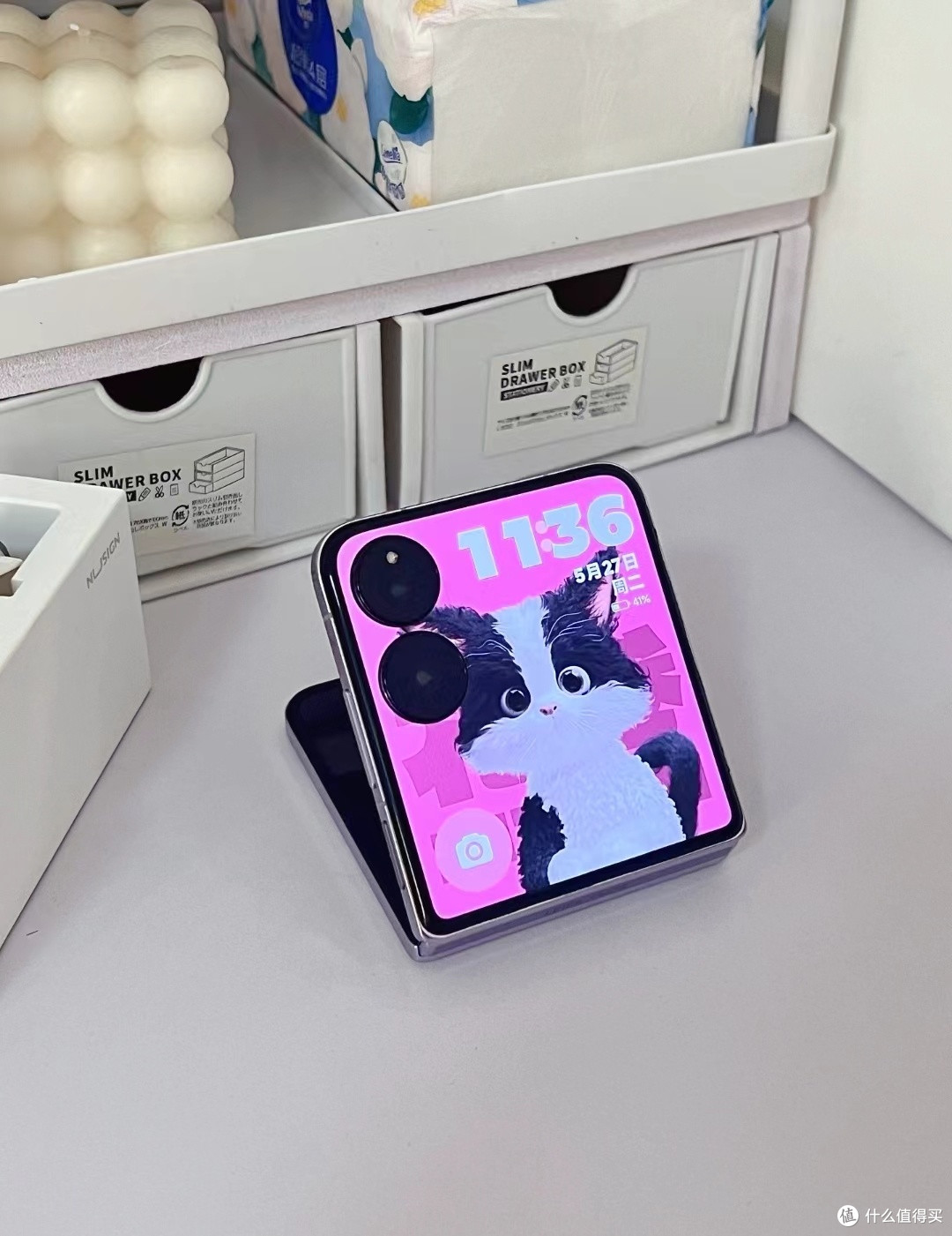 小米MIX Flip:小折叠屏“掌中宝”,实力与颜值兼具