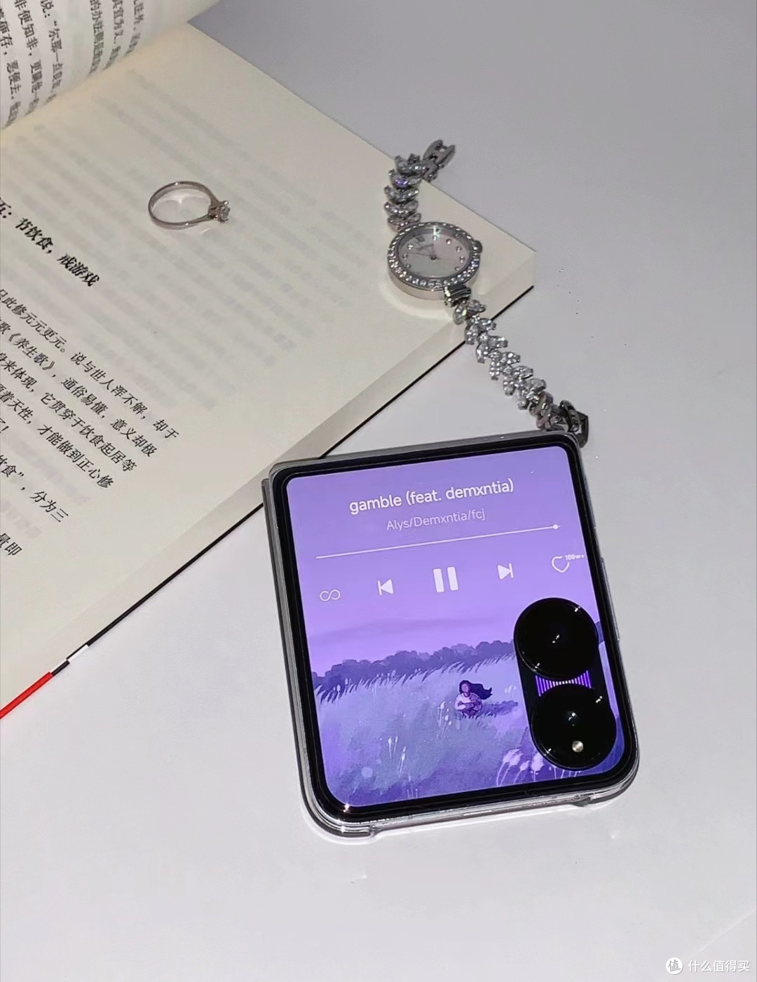 小米MIX Flip:小折叠屏“掌中宝”,实力与颜值兼具