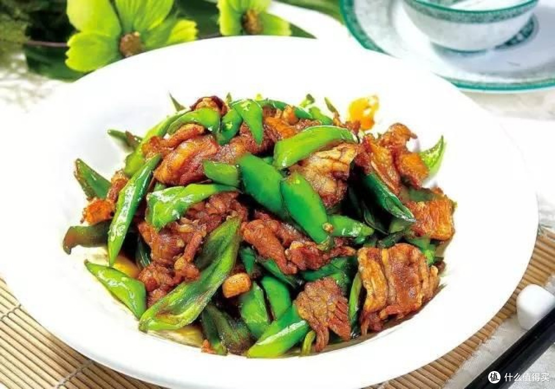 一年狂卖6亿份!这道“土掉渣”的菜,让北上广白领排队3小时疯抢