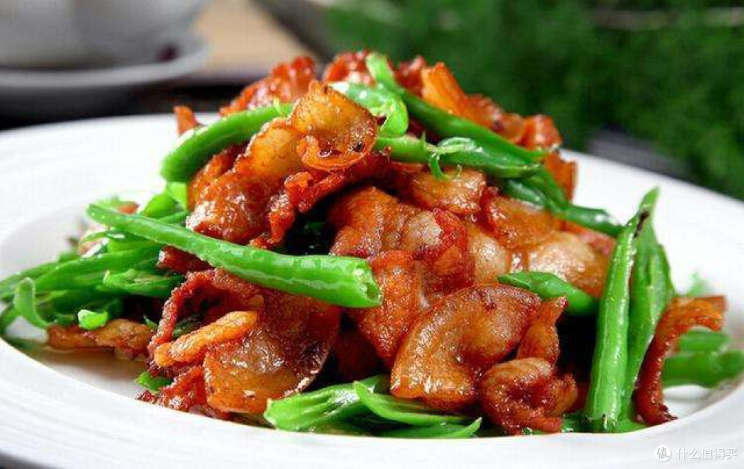 一年狂卖6亿份!这道“土掉渣”的菜,让北上广白领排队3小时疯抢