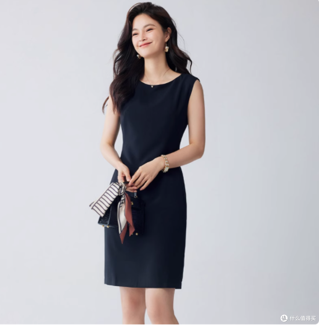 罗蒙夏季无袖连衣裙:解锁多场景穿搭魅力