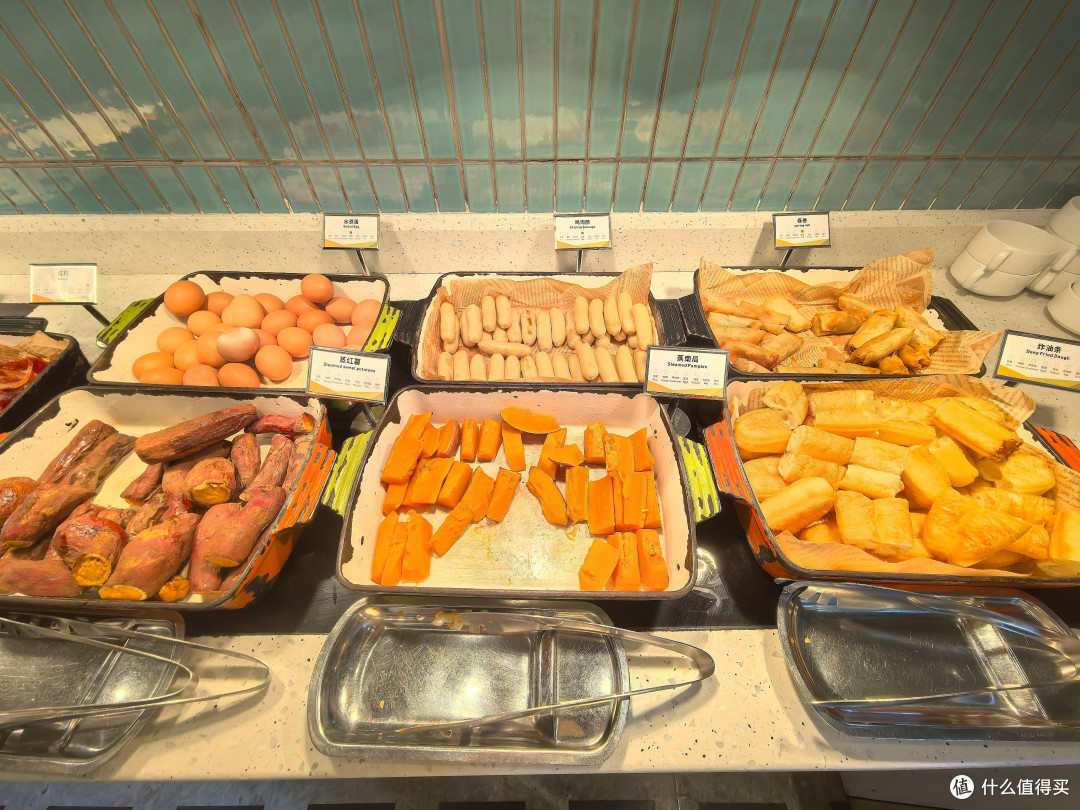 晚班机过渡一夜：深圳宝安希尔顿惠庭酒店