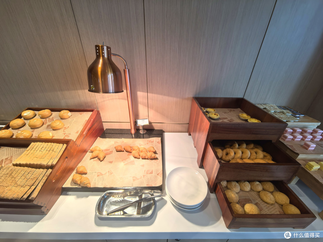 晚班机过渡一夜：深圳宝安希尔顿惠庭酒店