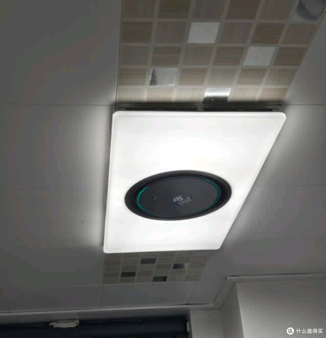 海尔S360浴霸:多功能一体体验