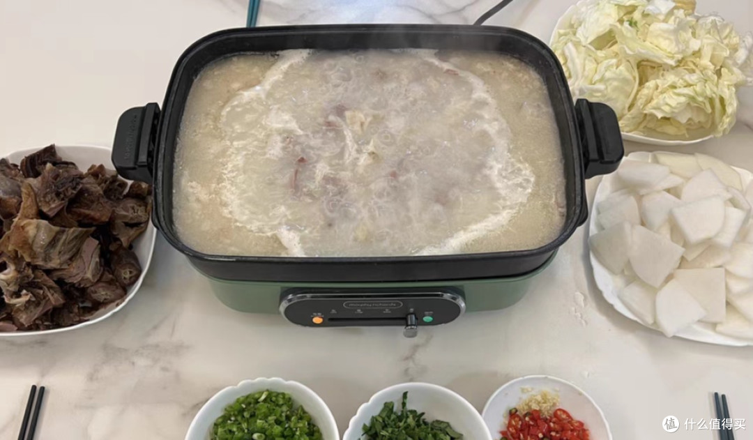 不腥不膳的羊肉汤,富含优质蛋白质哦!