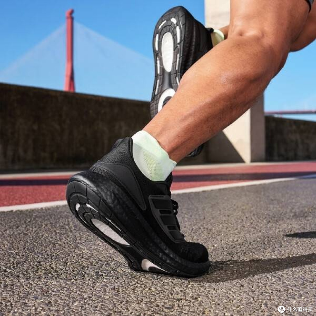 阿迪达斯PUREBOOST 22,中考体测的得力伙伴