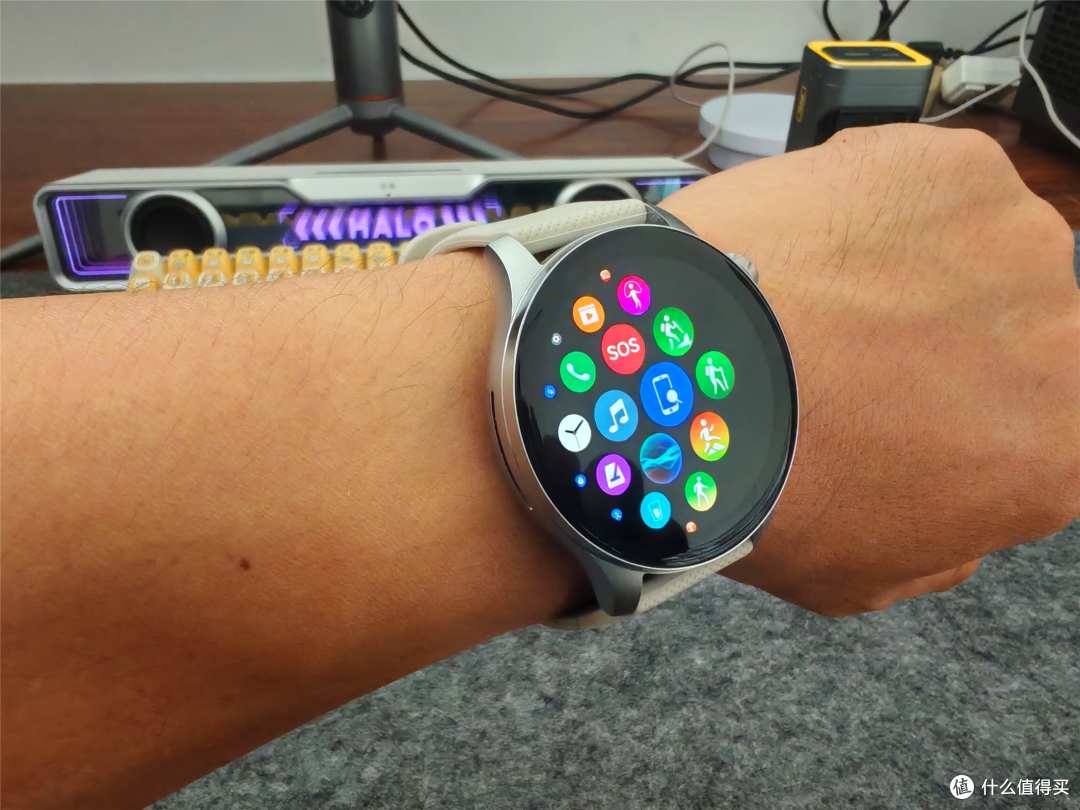 我的第一款宜准智能手表WATCH GT7,好看能通话,还能观影和听歌