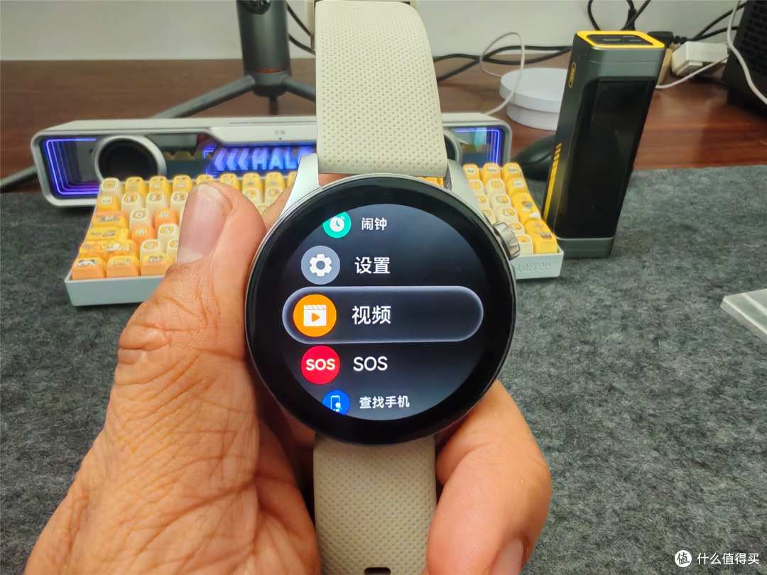 我的第一款宜准智能手表WATCH GT7,好看能通话,还能观影和听歌