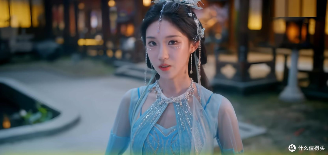 《咸鱼殿下》这个角色致敬名侦探柯南