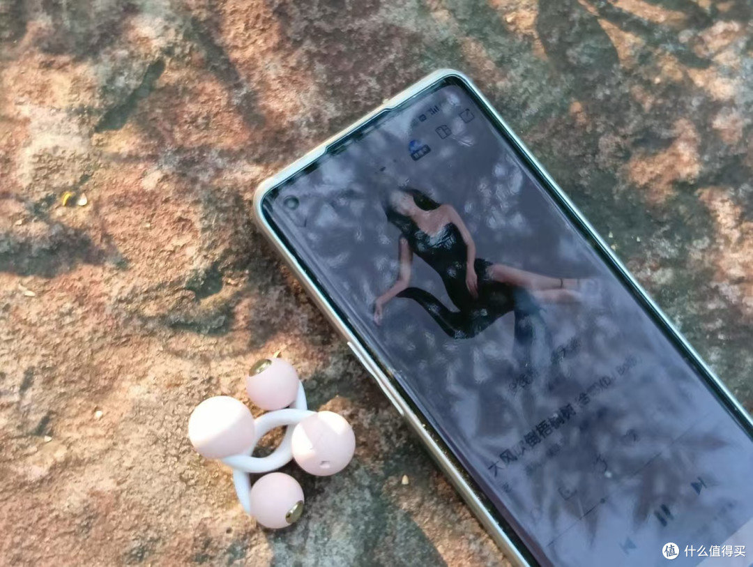618送给高考外甥女的惊喜:iKF Pet Clip夹耳蓝牙耳机实用又贴心