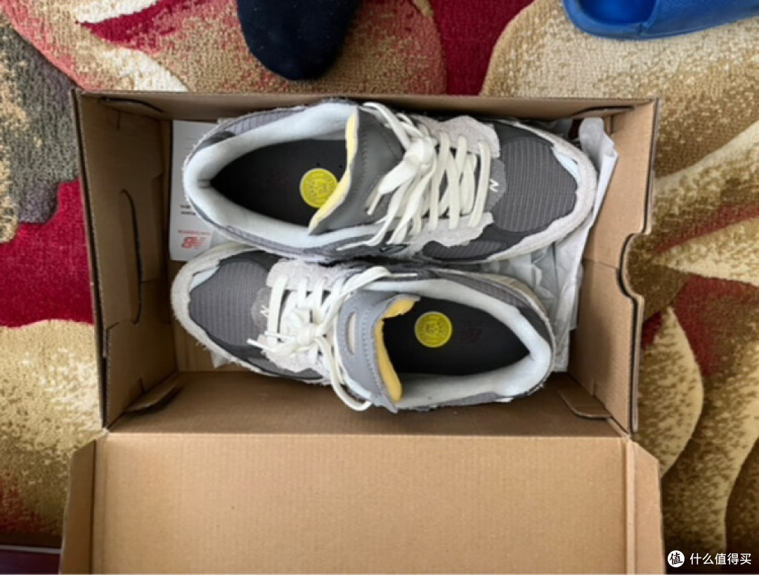 New Balance 复古跑鞋深度解析：时尚与性能的完美融合